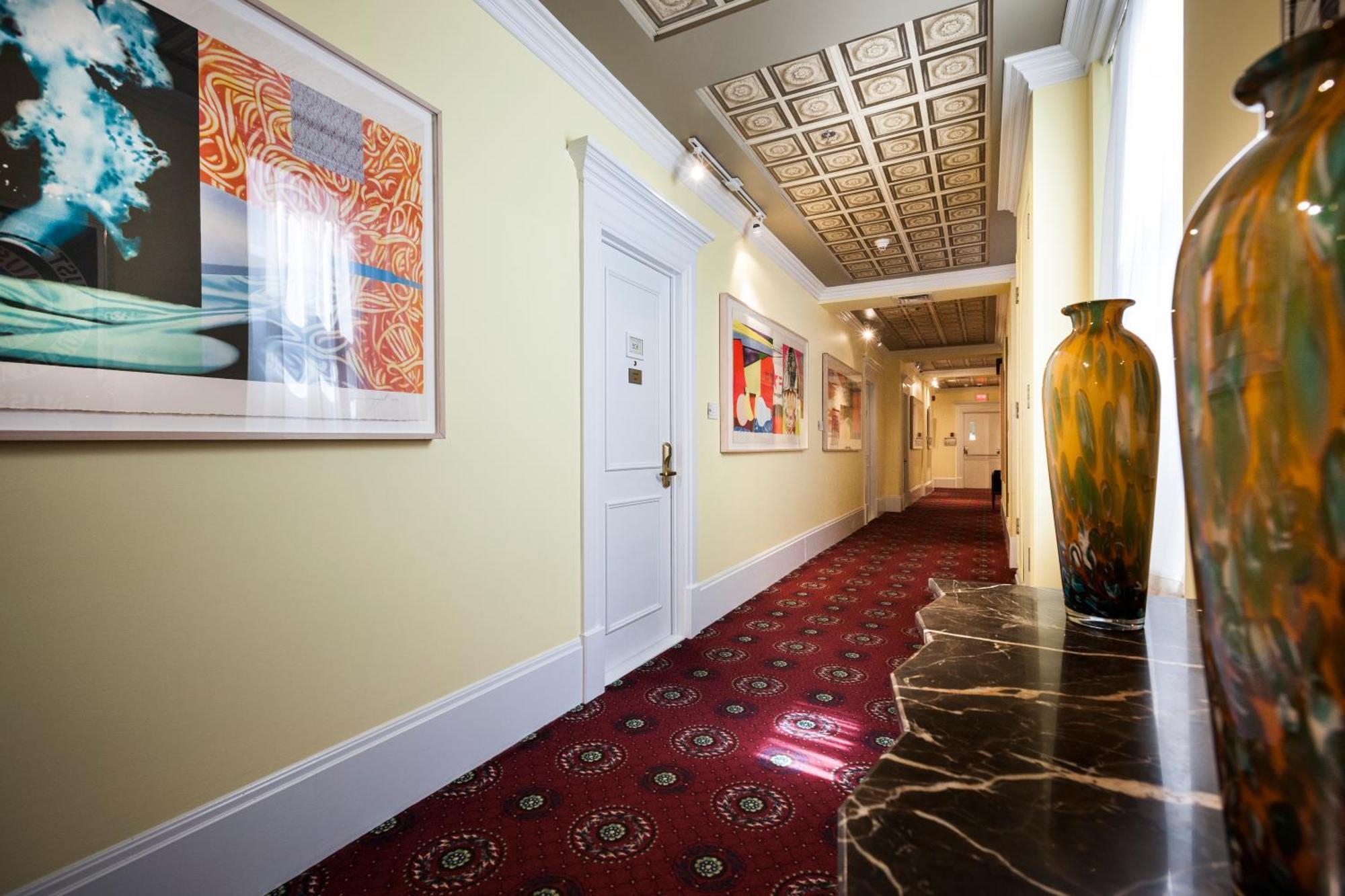 Lhotel Монреаль Экстерьер фото